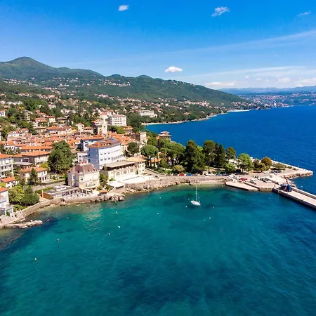 Apartment Deluxe Kvarner 2 Lovran